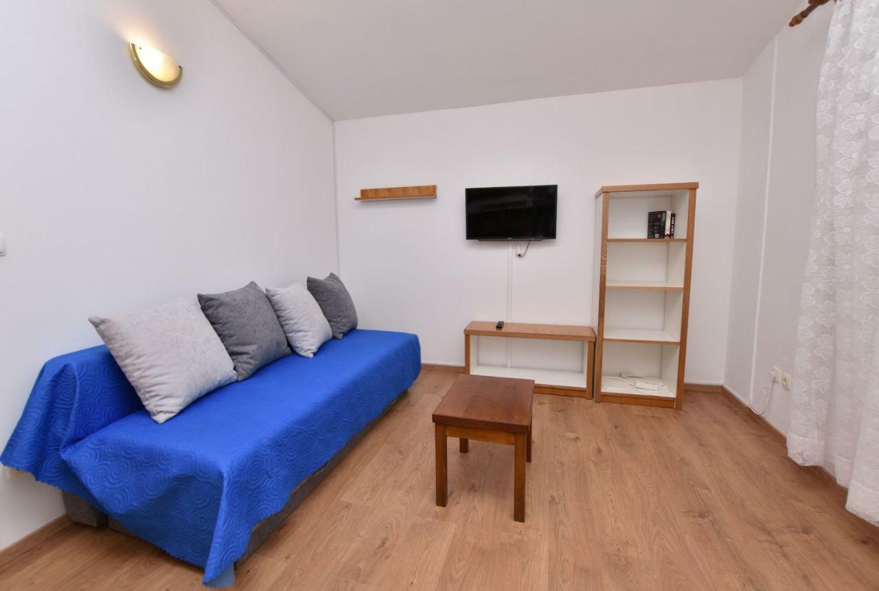 Apartment Damir Primosten Exterior photo