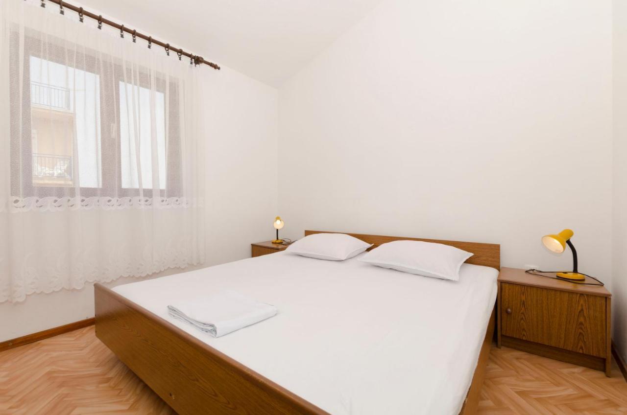 Apartment Damir Primosten Exterior photo